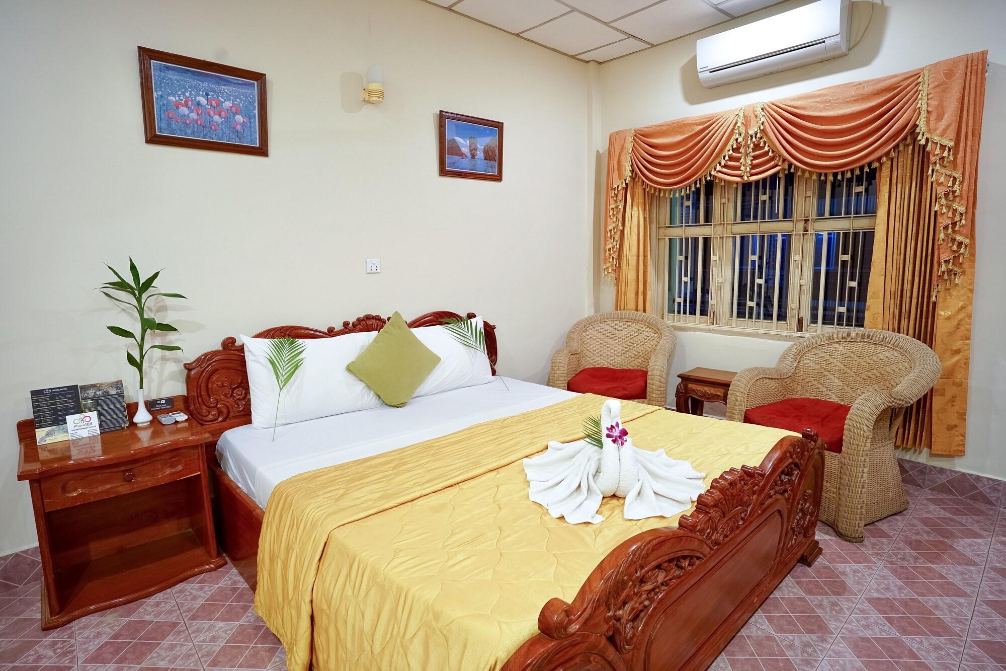 Royal Hotel Battambang Kültér fotó