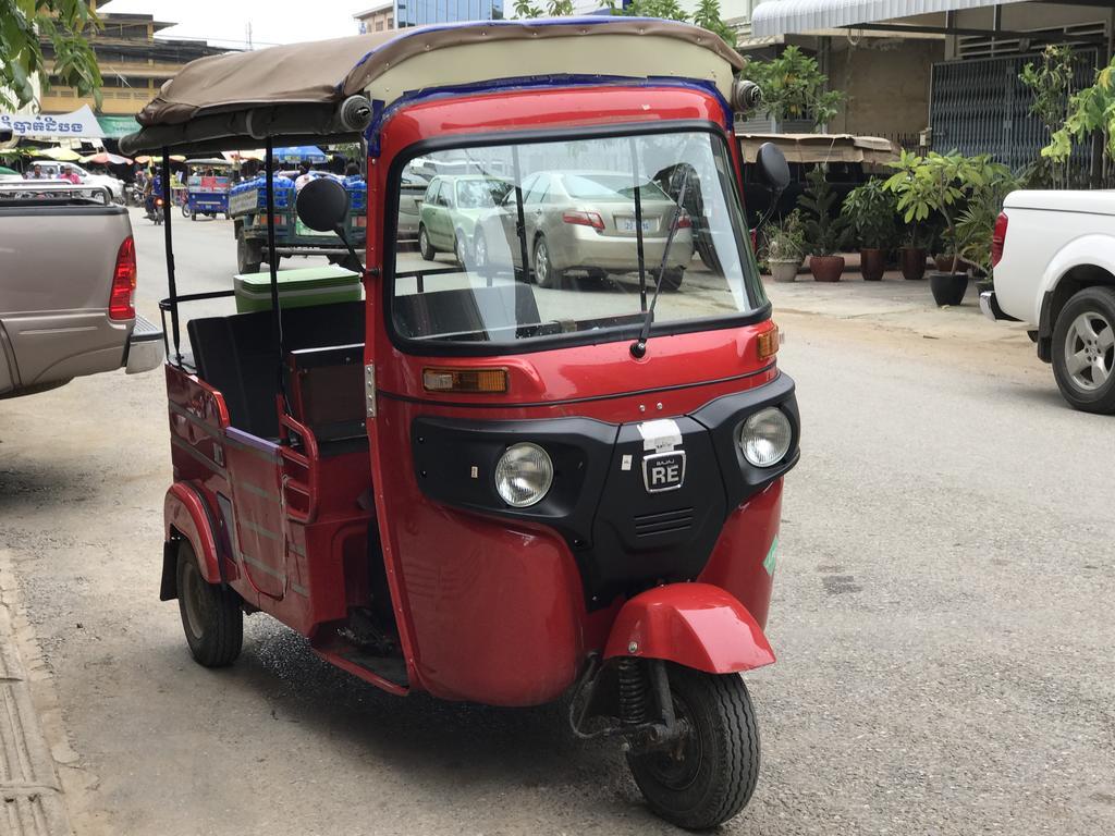 Royal Hotel Battambang Kültér fotó