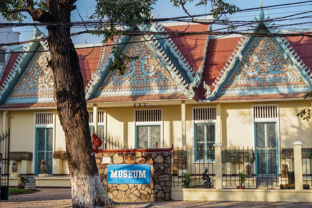 Royal Hotel Battambang Kültér fotó