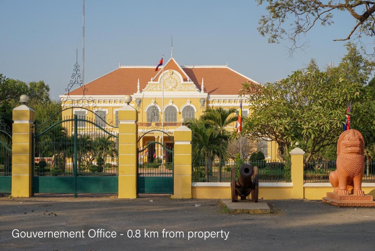 Royal Hotel Battambang Kültér fotó